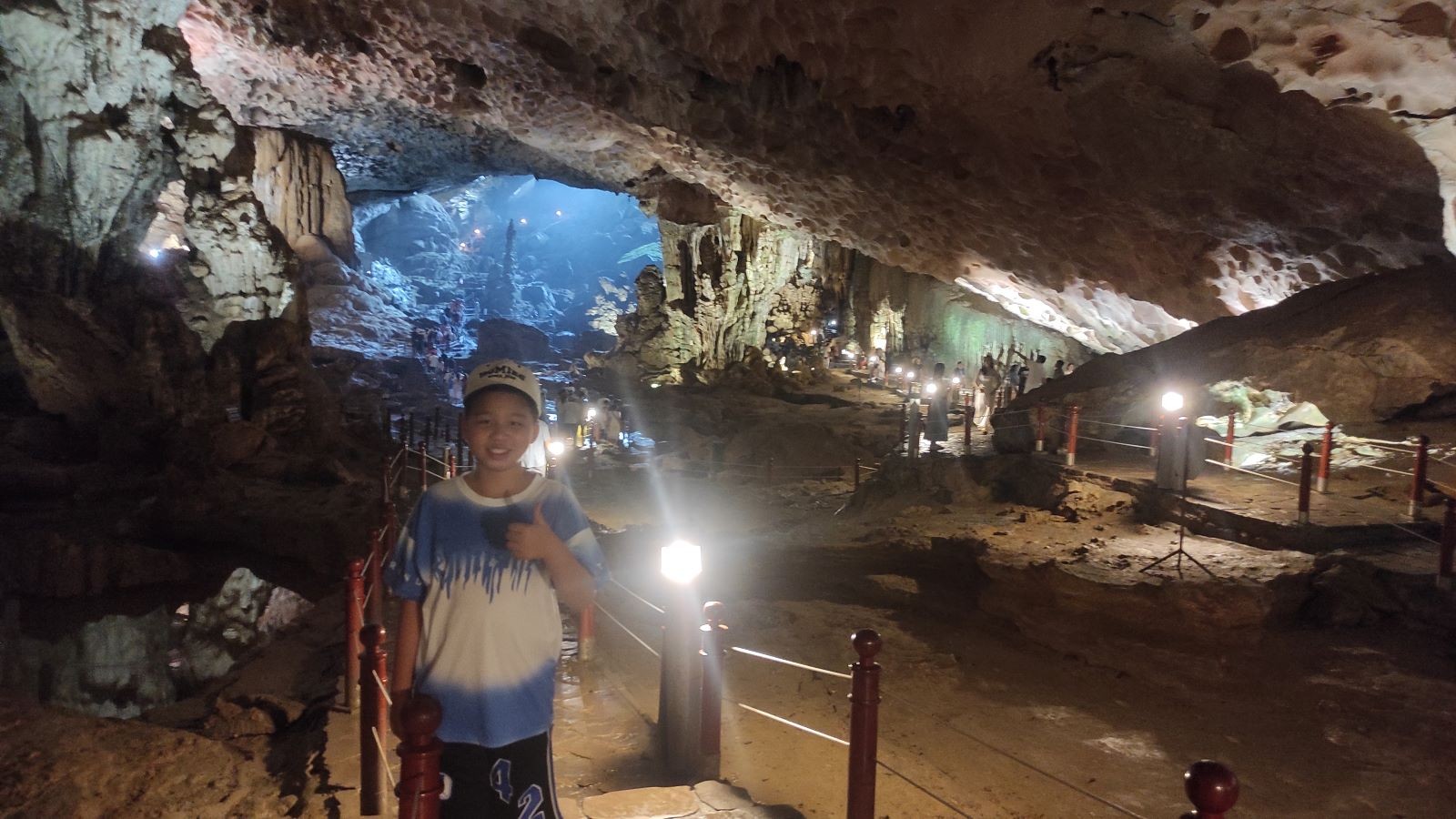 Sung Sot cave