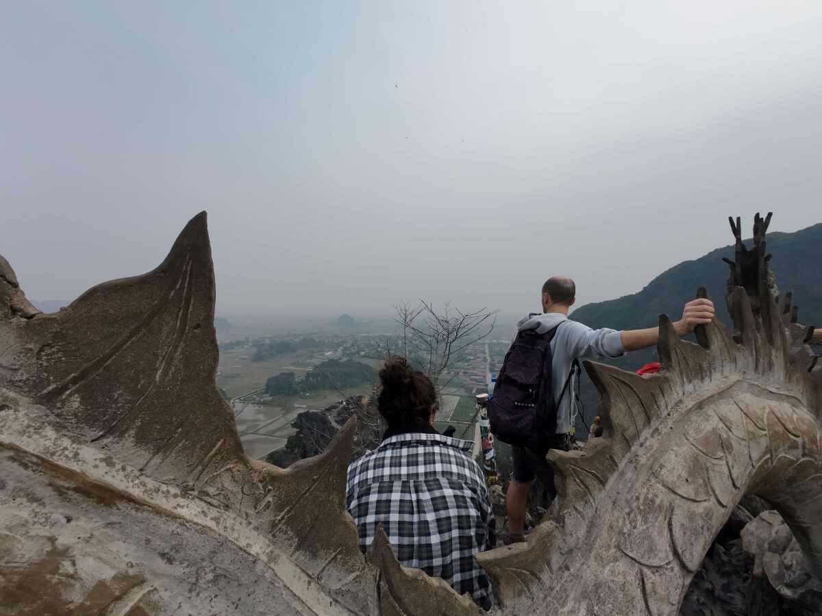 Van Long Cycling Tour with Mua Cave and Hoa Lu for Halong Cruise Passengers