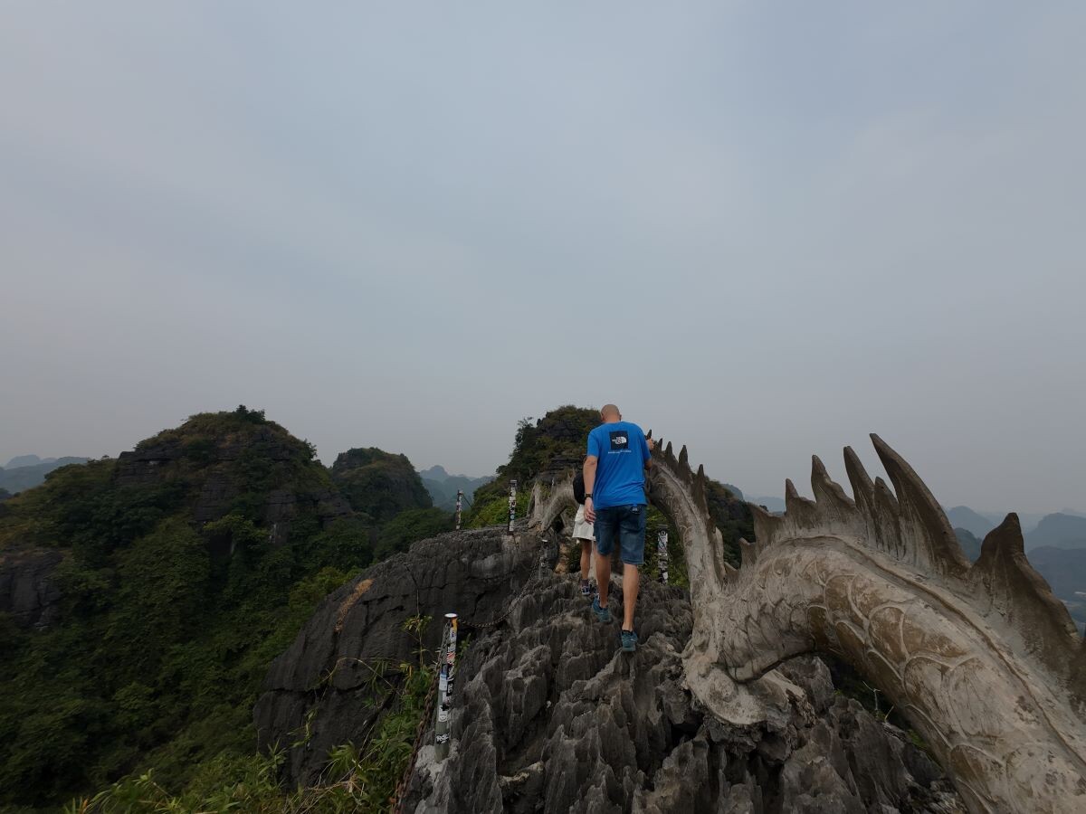 Van Long Mua Cave Hoa Lu Tour for Halong Cruise Passengers