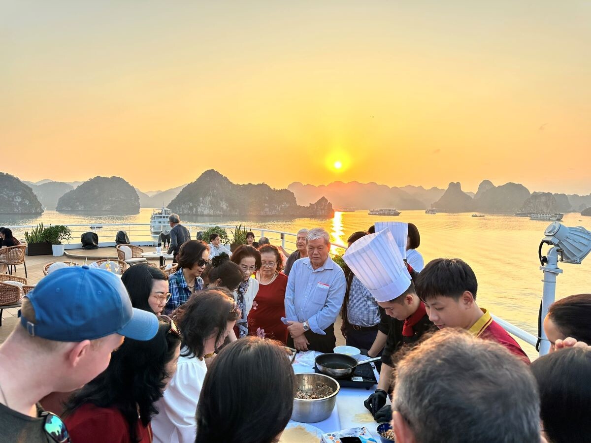 Halong Bay Ultra Luxury Experience (04)